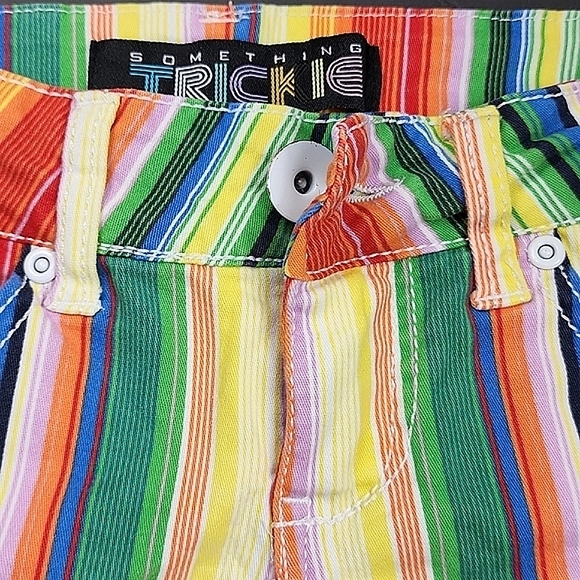 Women's Something Trickie Shorts Size 1 - Picture 4 of 7